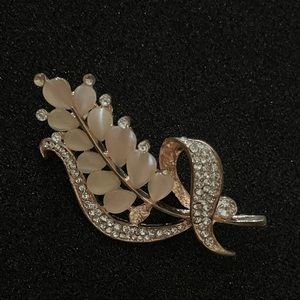 Brooches Pin